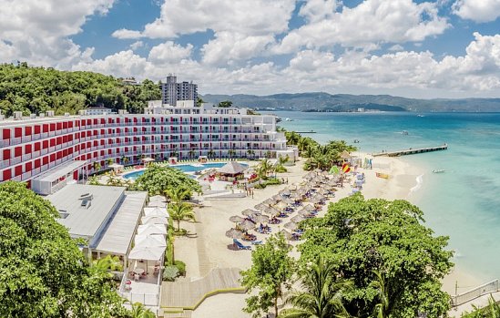 Grand Decameron Cornwall Beach, A Trademark All-Inclusive Resort