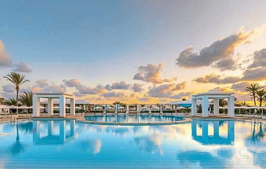 Radisson Blu Palace Resort & Thalasso