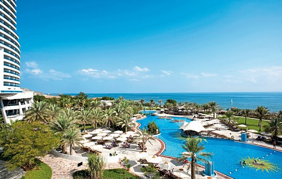 Le Meridien Al Aqah Beach Resort