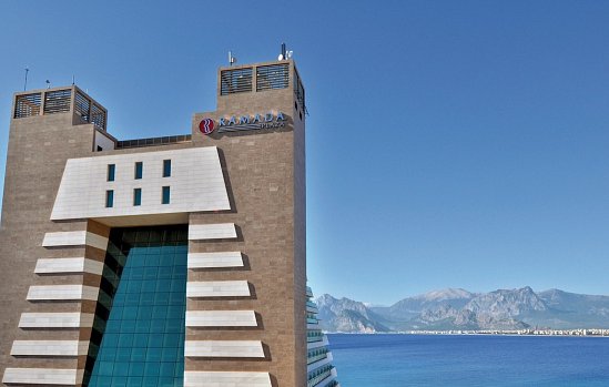 Ramada Plaza Hotel