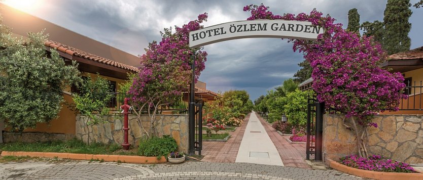 Özlem Garden